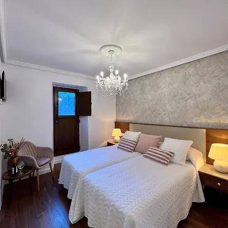 Hotel Dos Penas Mier